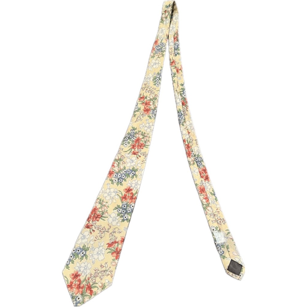 Barton Moda floral tie, good used condition.